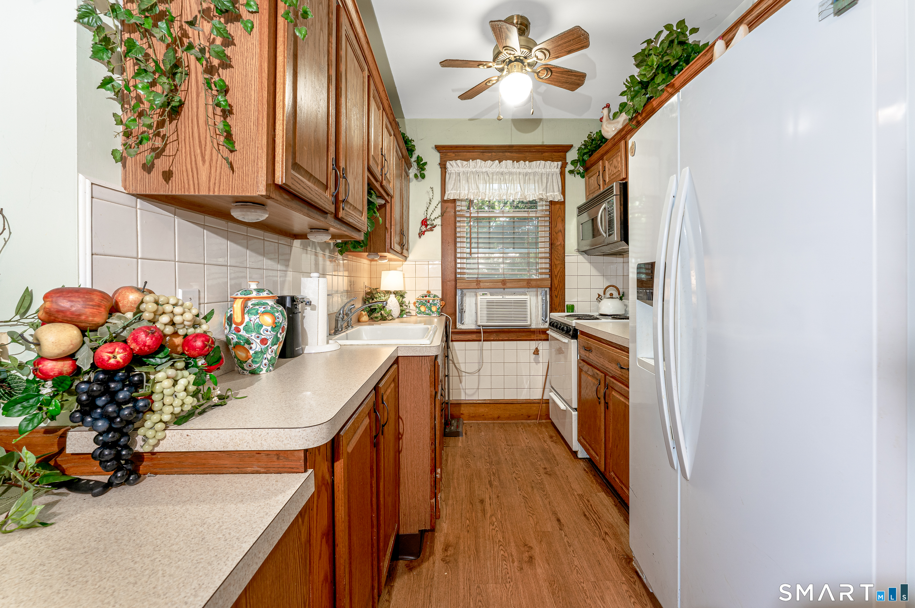 3156 East Main Street Waterbury CT 06705