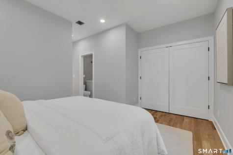 1054 Mill Plain Road Fairfield CT 06824
