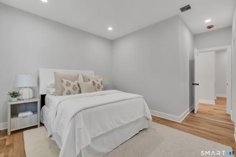 1054 Mill Plain Road Fairfield CT 06824