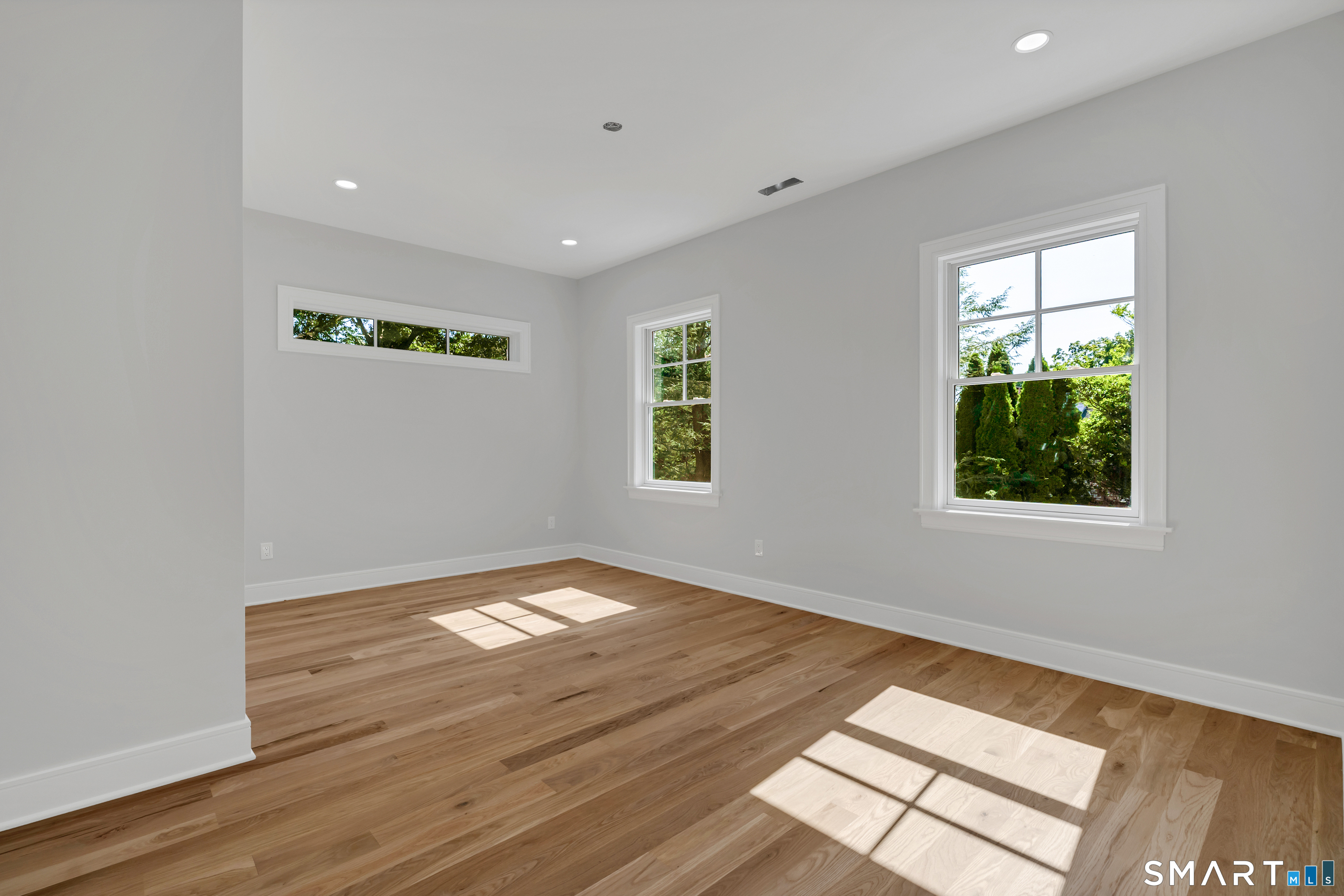 1054 Mill Plain Road Fairfield CT 06824