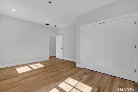 1054 Mill Plain Road Fairfield CT 06824