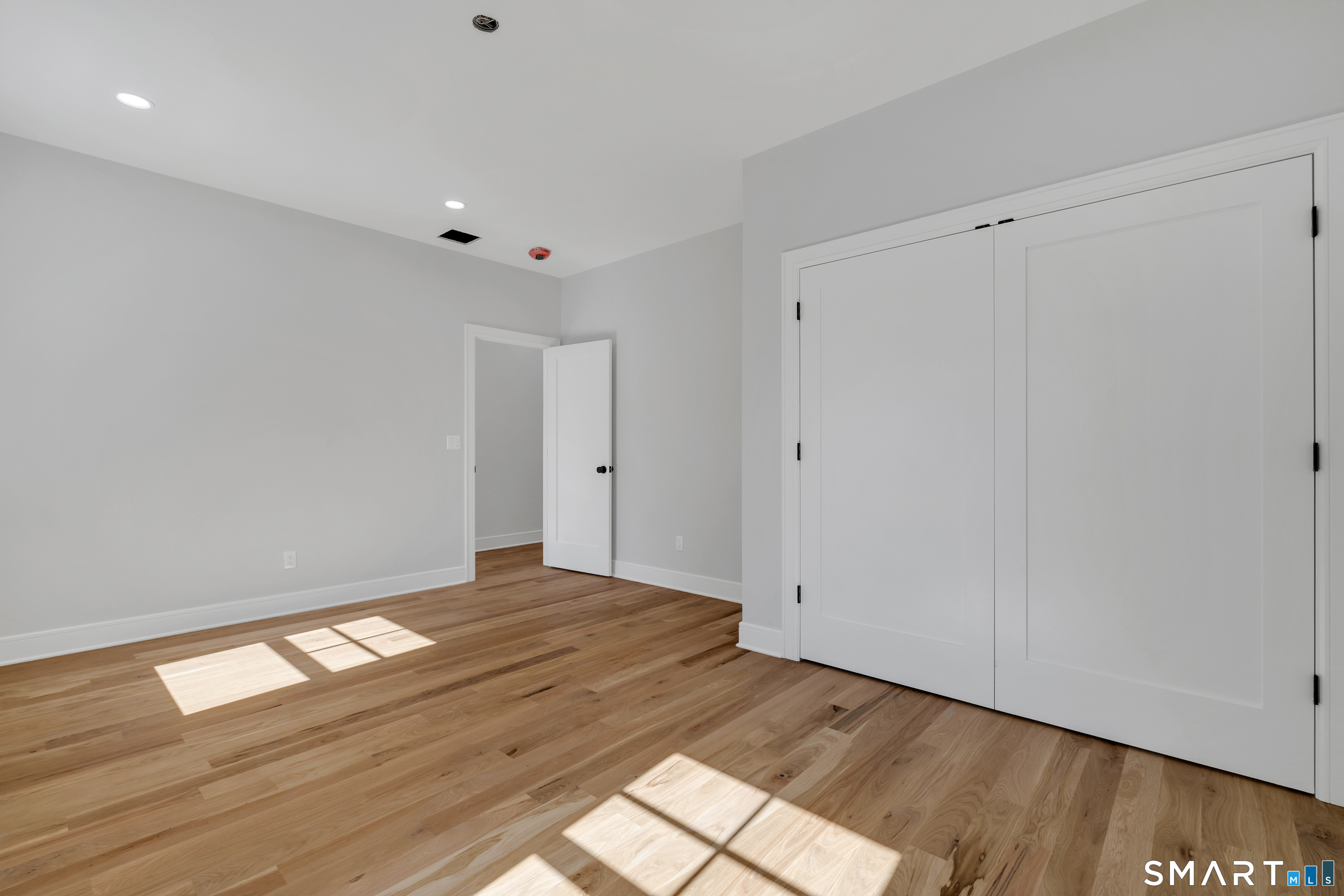 1054 Mill Plain Road Fairfield CT 06824