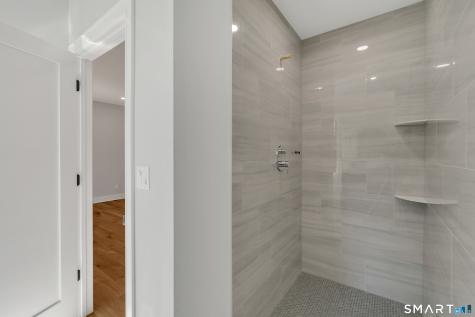 1054 Mill Plain Road Fairfield CT 06824