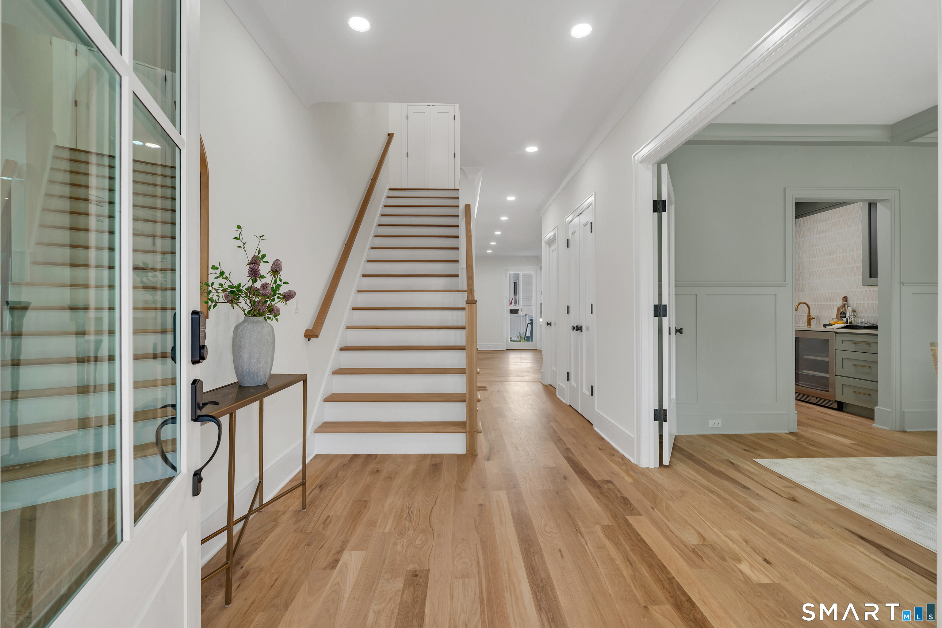 1054 Mill Plain Road Fairfield CT 06824