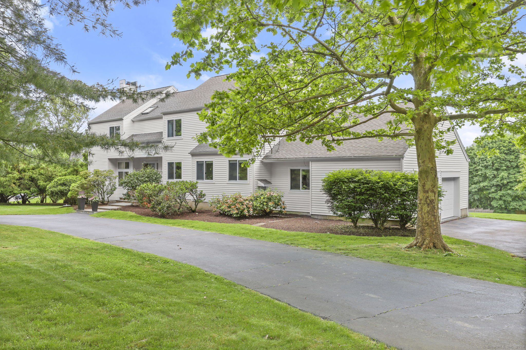 204 Hoyt Farm Road New Canaan CT 06840