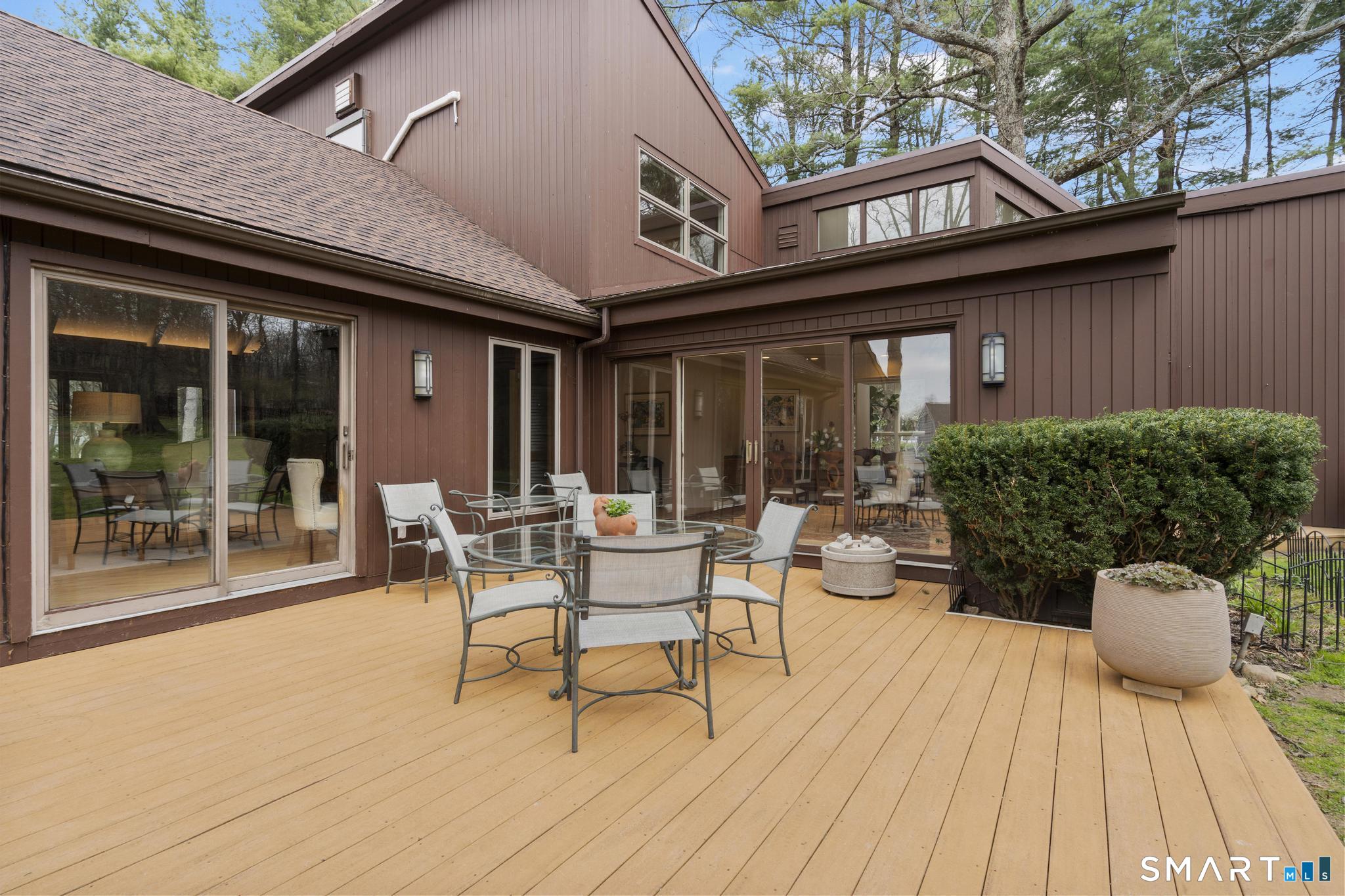 81 Deer Run Road Woodbridge CT 06525