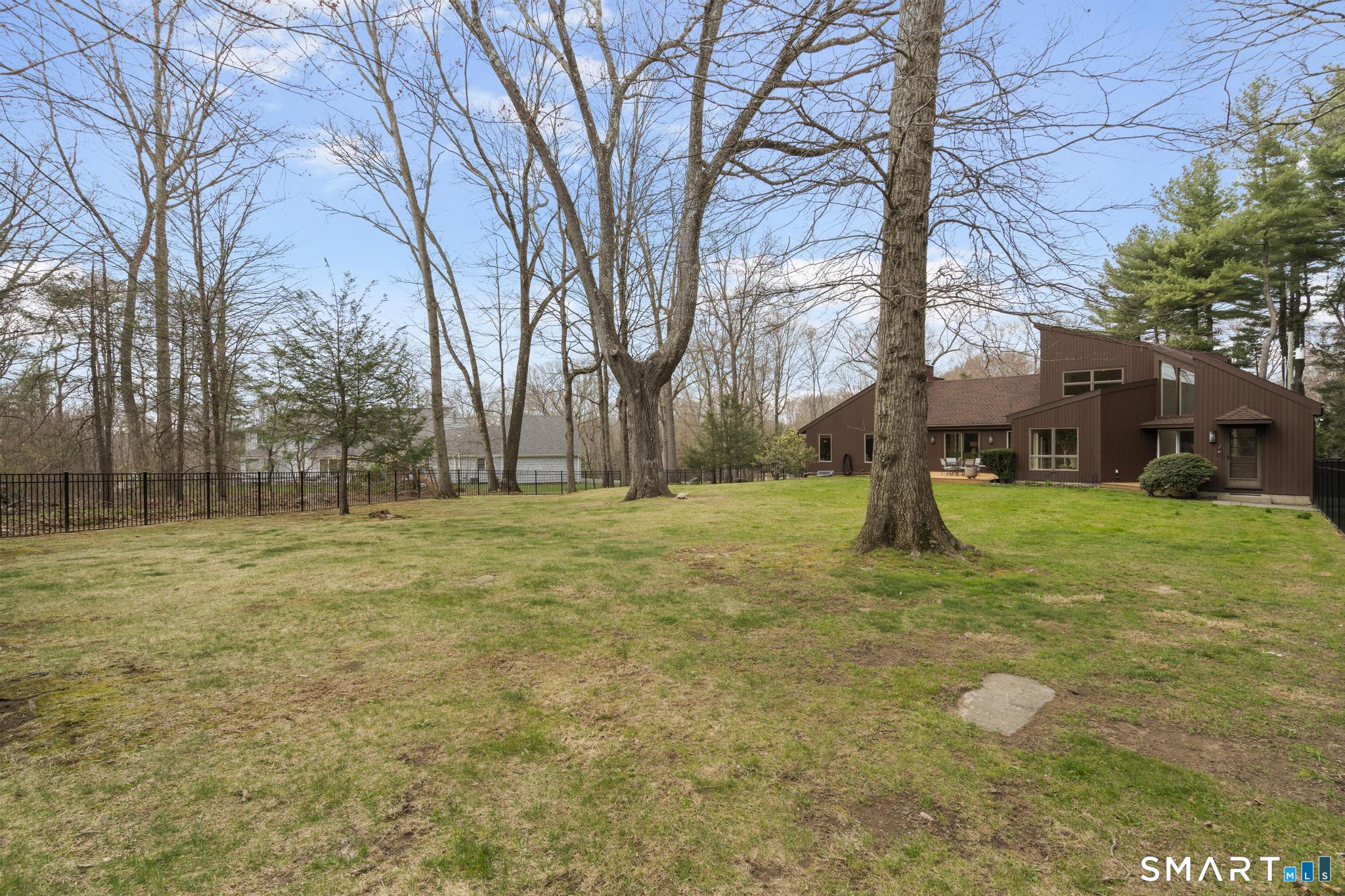 81 Deer Run Road Woodbridge CT 06525