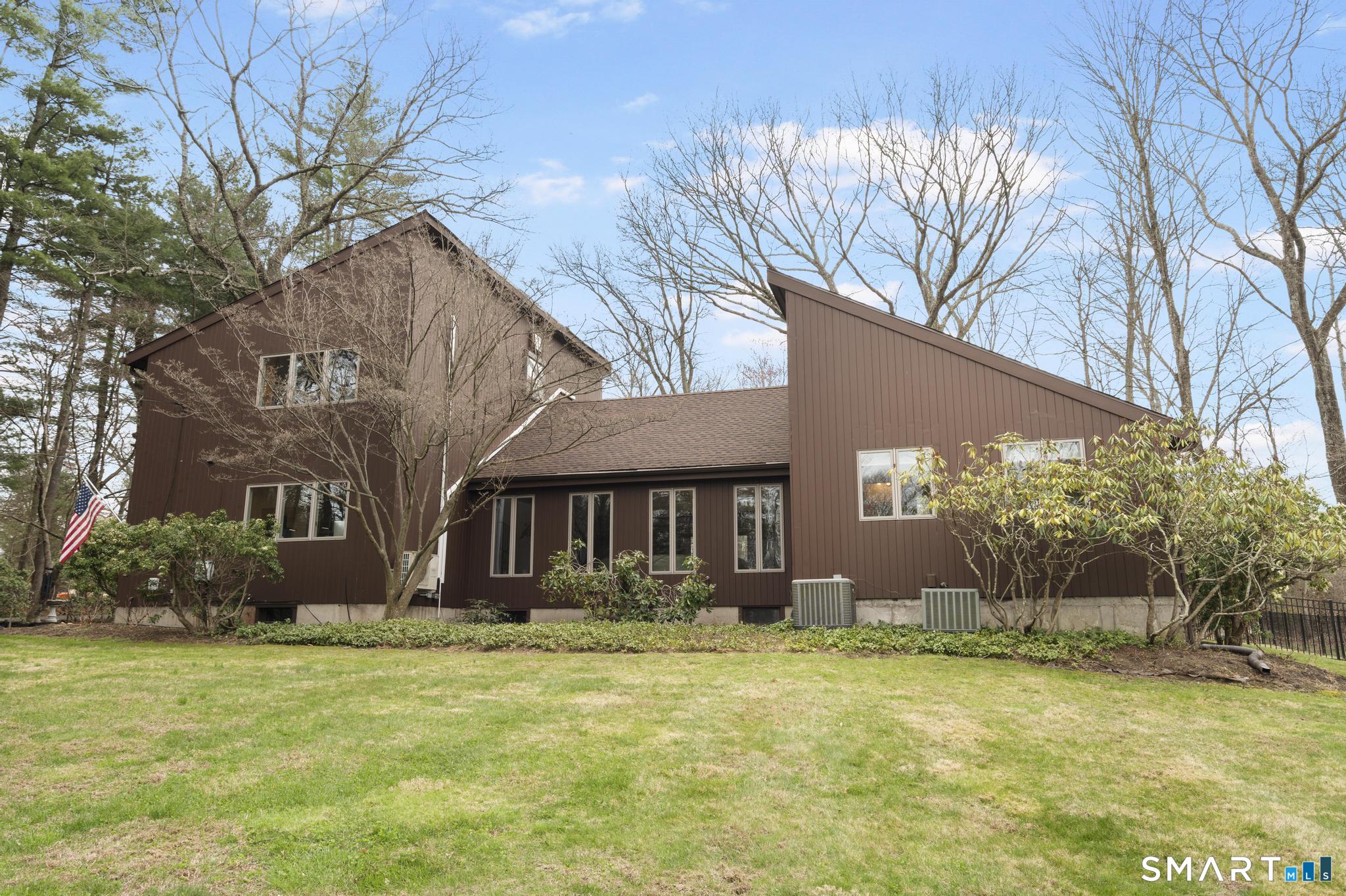 81 Deer Run Road Woodbridge CT 06525
