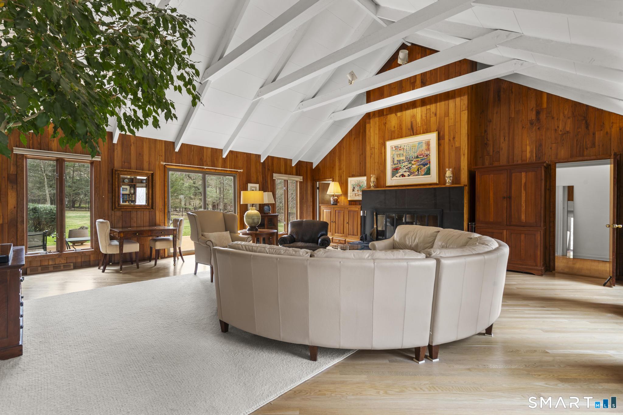 81 Deer Run Road Woodbridge CT 06525