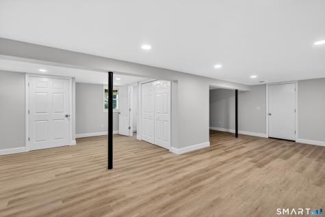 41 Piscitello Drive Branford CT 06405