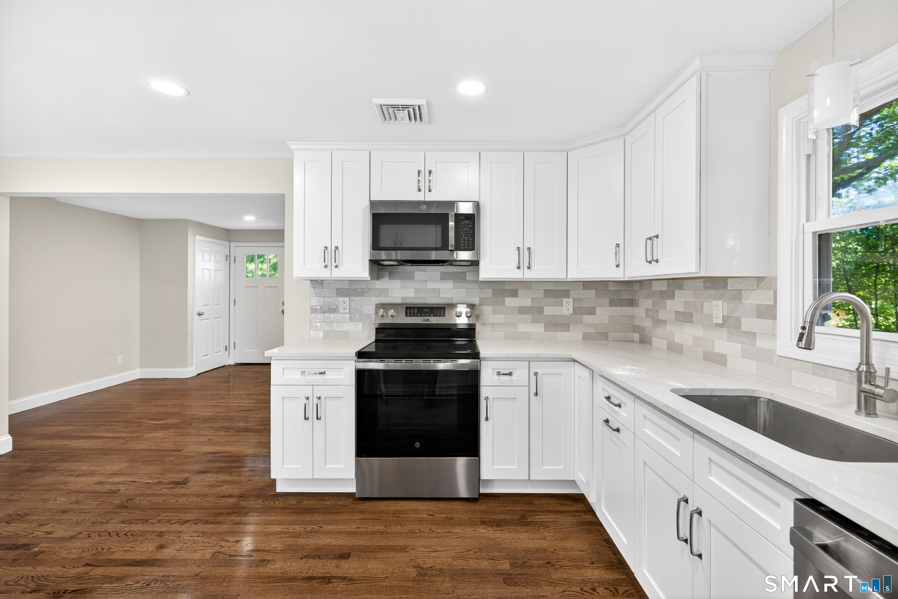 41 Piscitello Drive Branford CT 06405