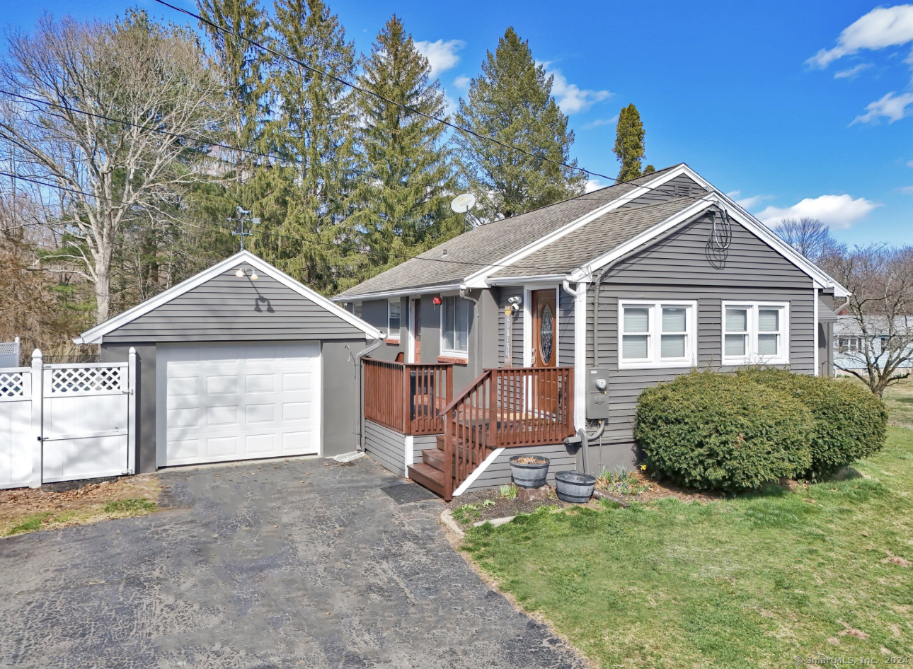 574 Church Street Wallingford CT 06492