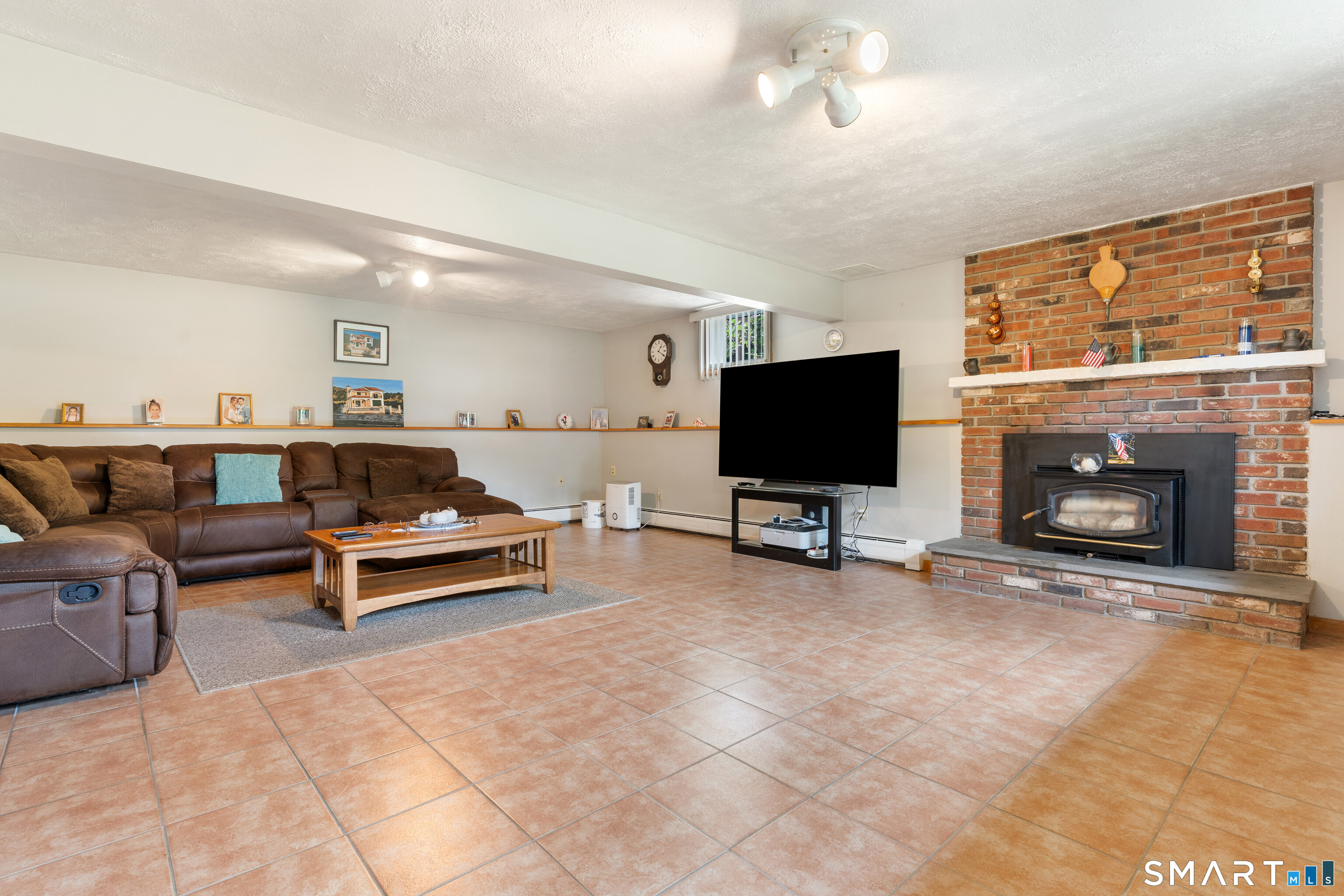19 Driftwood Lane Shelton CT 06484