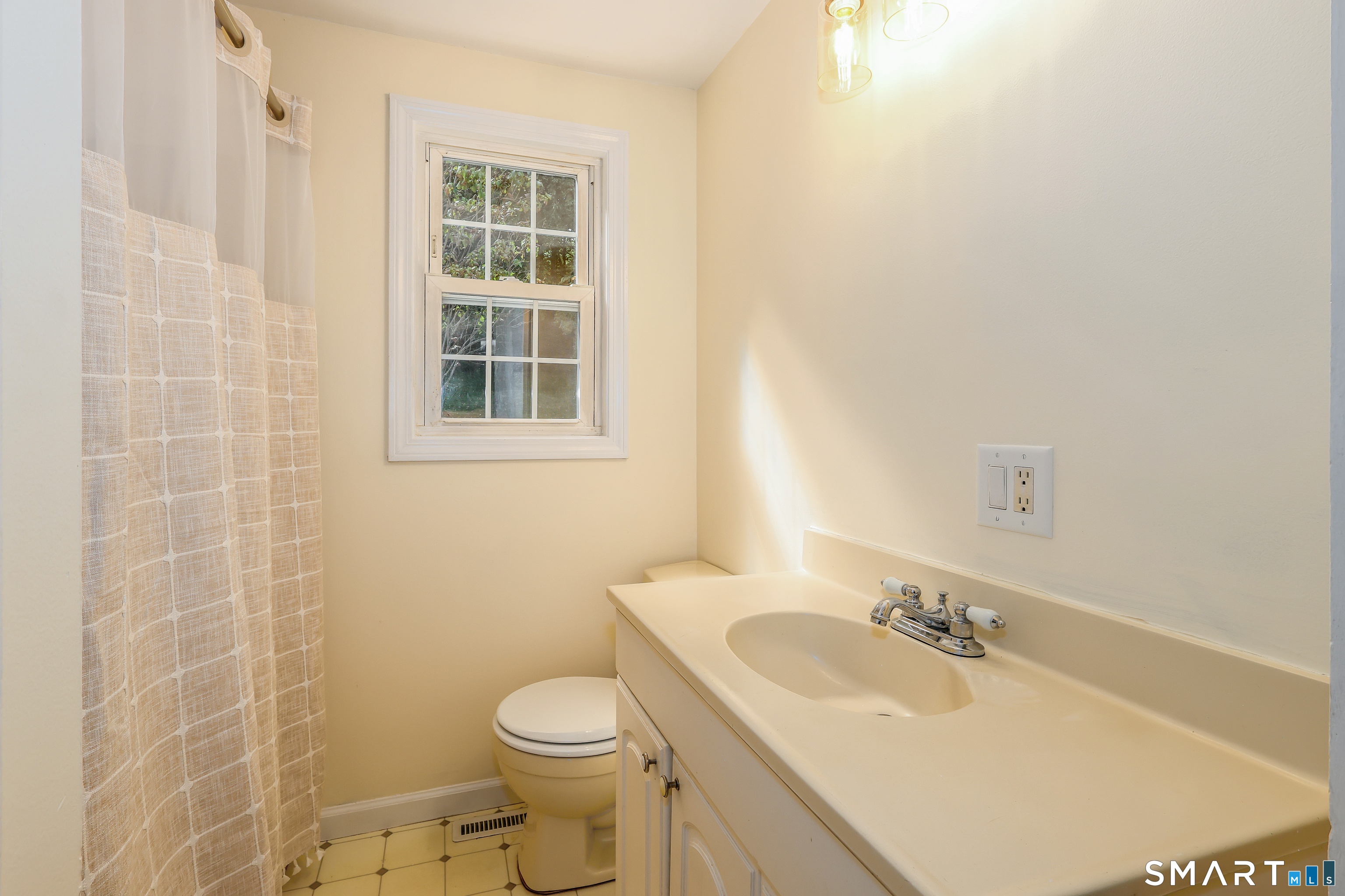 7 Parmalee Park Place Newtown CT 06470