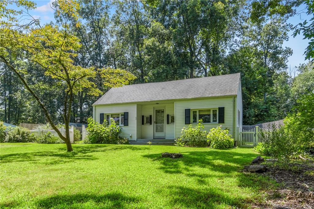 82 Cedar Hill Road Guilford CT 06437