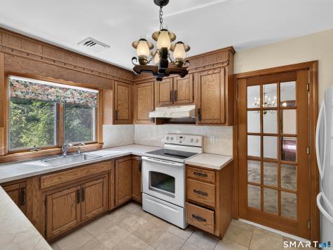 475 Meridian St Extension Groton CT 06340