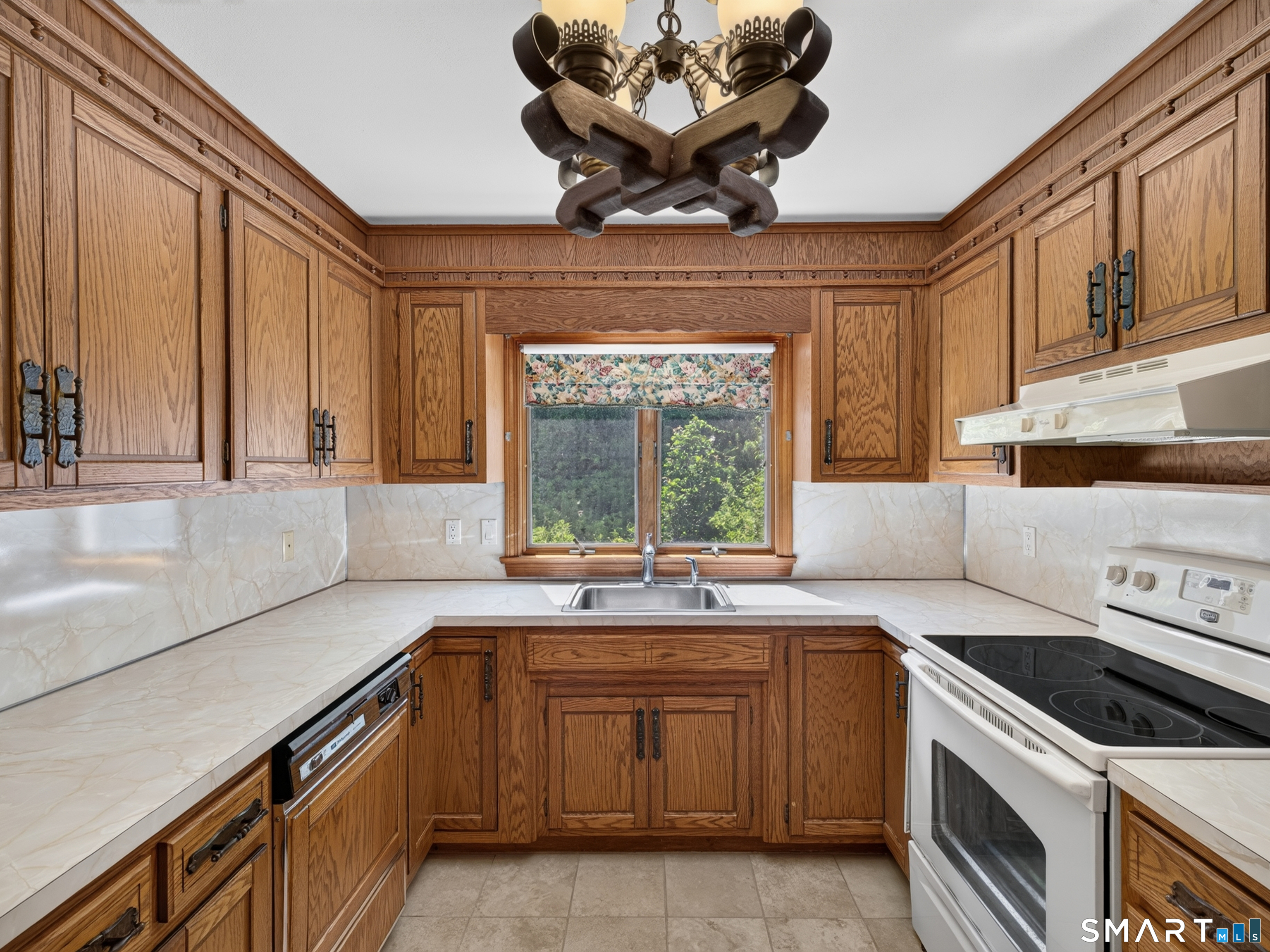 475 Meridian St Extension Groton CT 06340