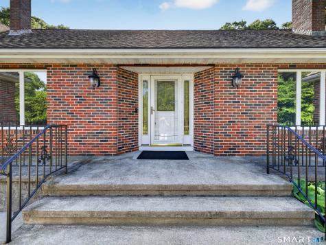 475 Meridian St Extension Groton CT 06340