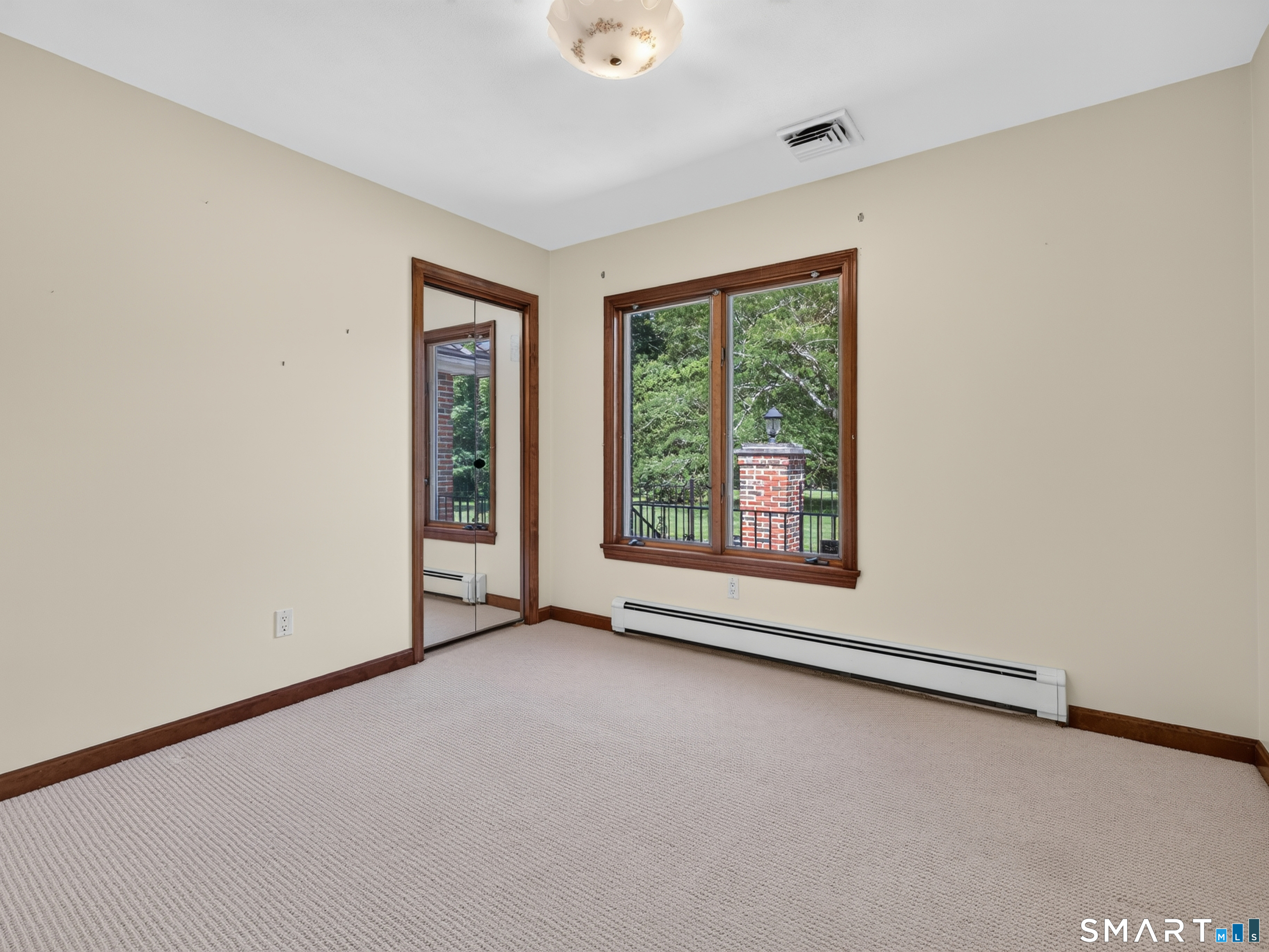475 Meridian St Extension Groton CT 06340