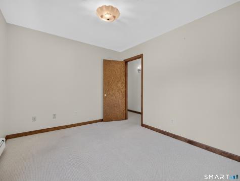 475 Meridian St Extension Groton CT 06340