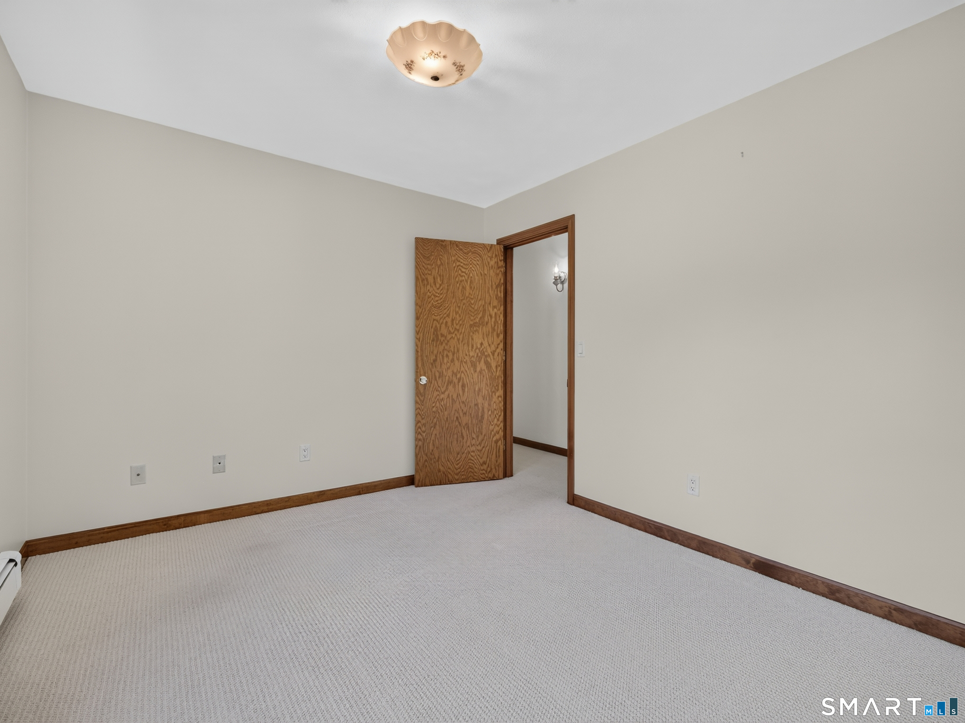 475 Meridian St Extension Groton CT 06340