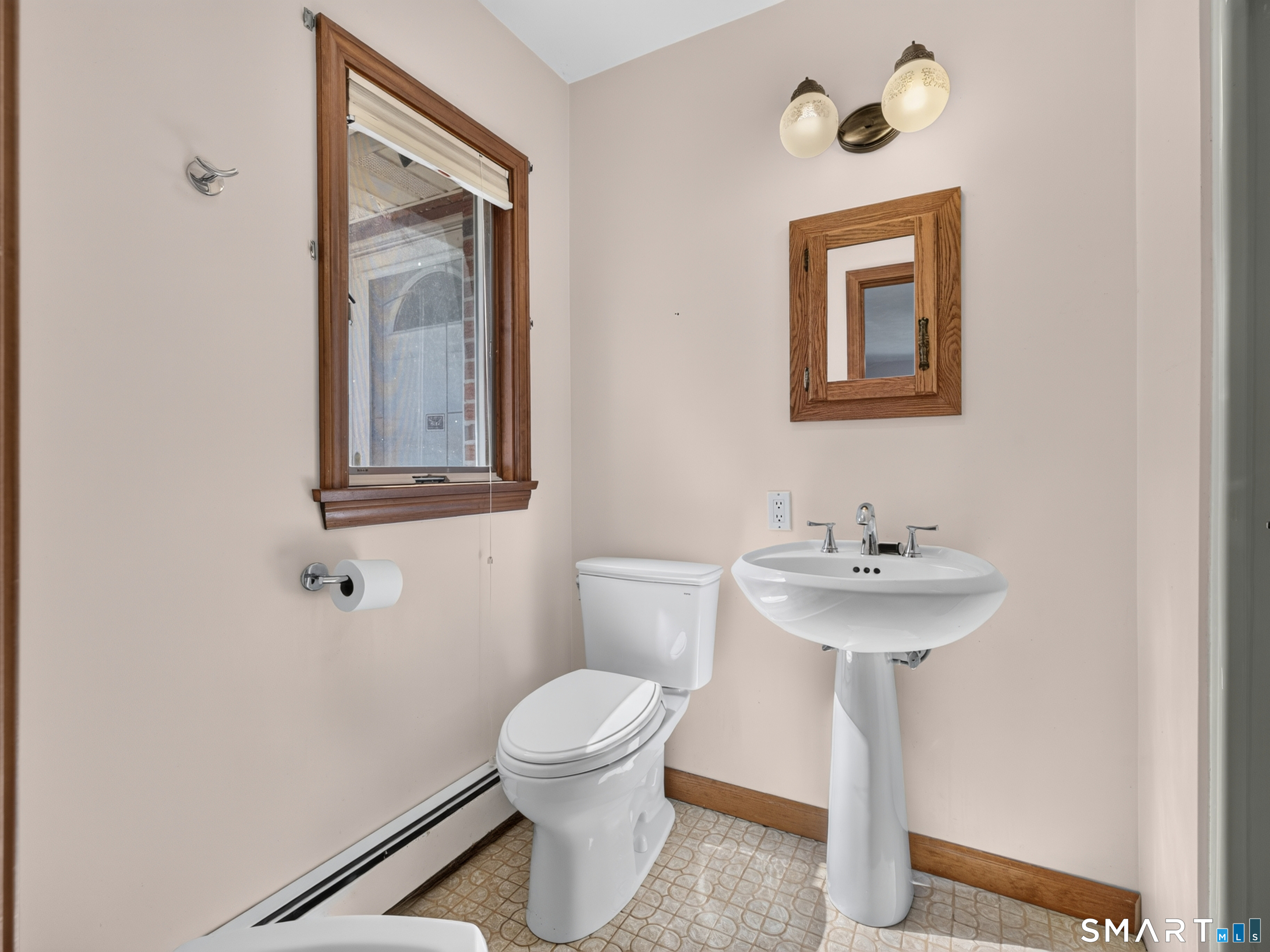 475 Meridian St Extension Groton CT 06340