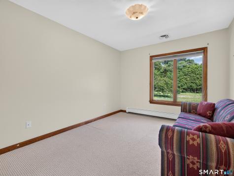 475 Meridian St Extension Groton CT 06340