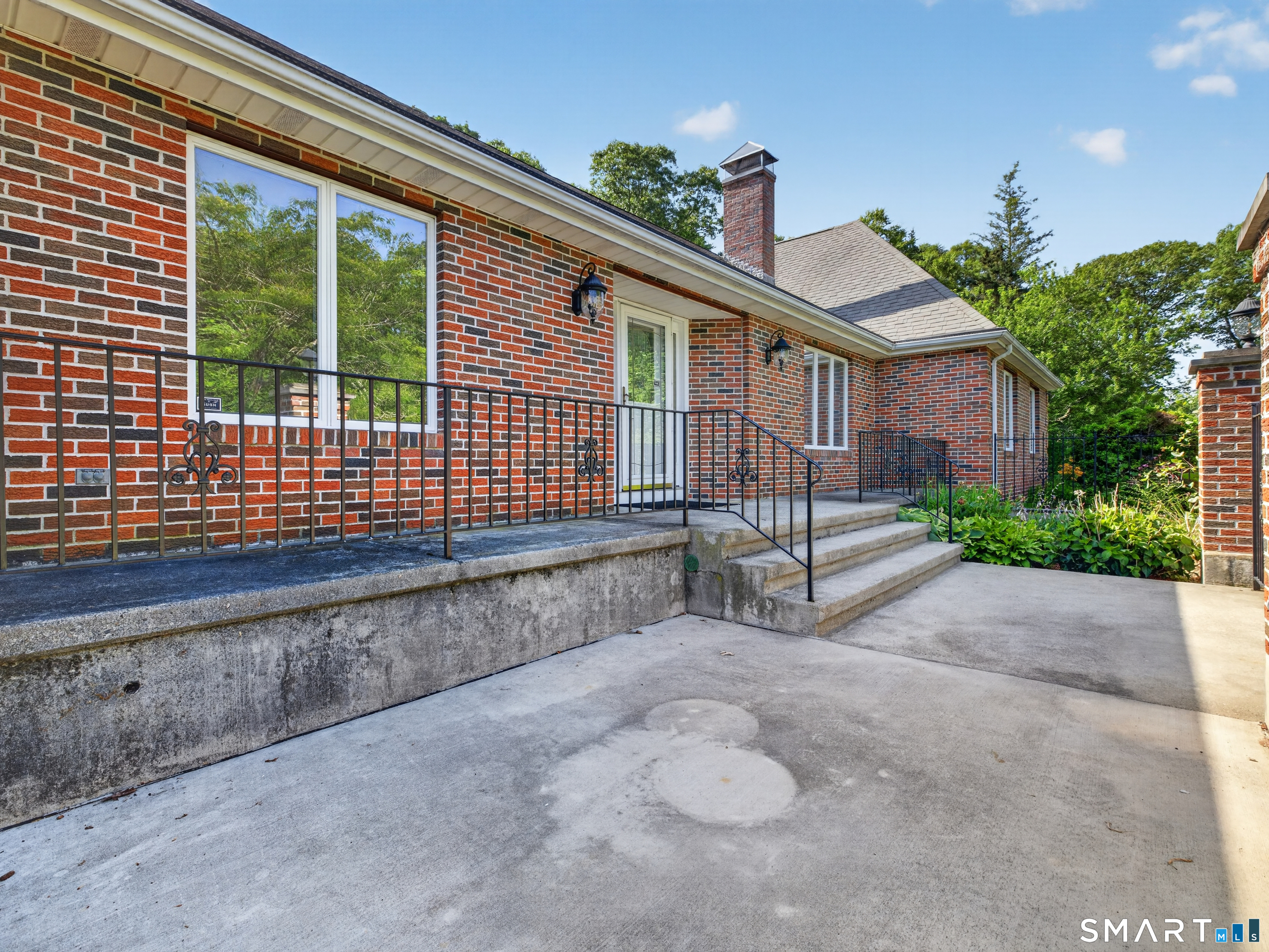 475 Meridian St Extension Groton CT 06340
