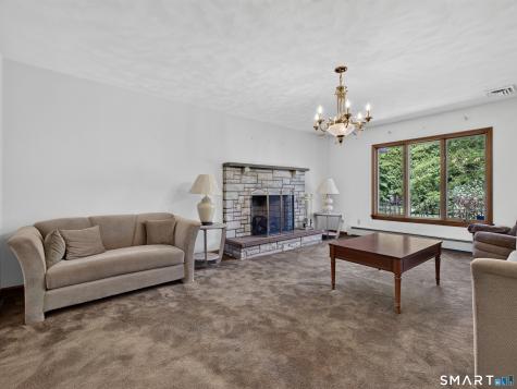 475 Meridian St Extension Groton CT 06340