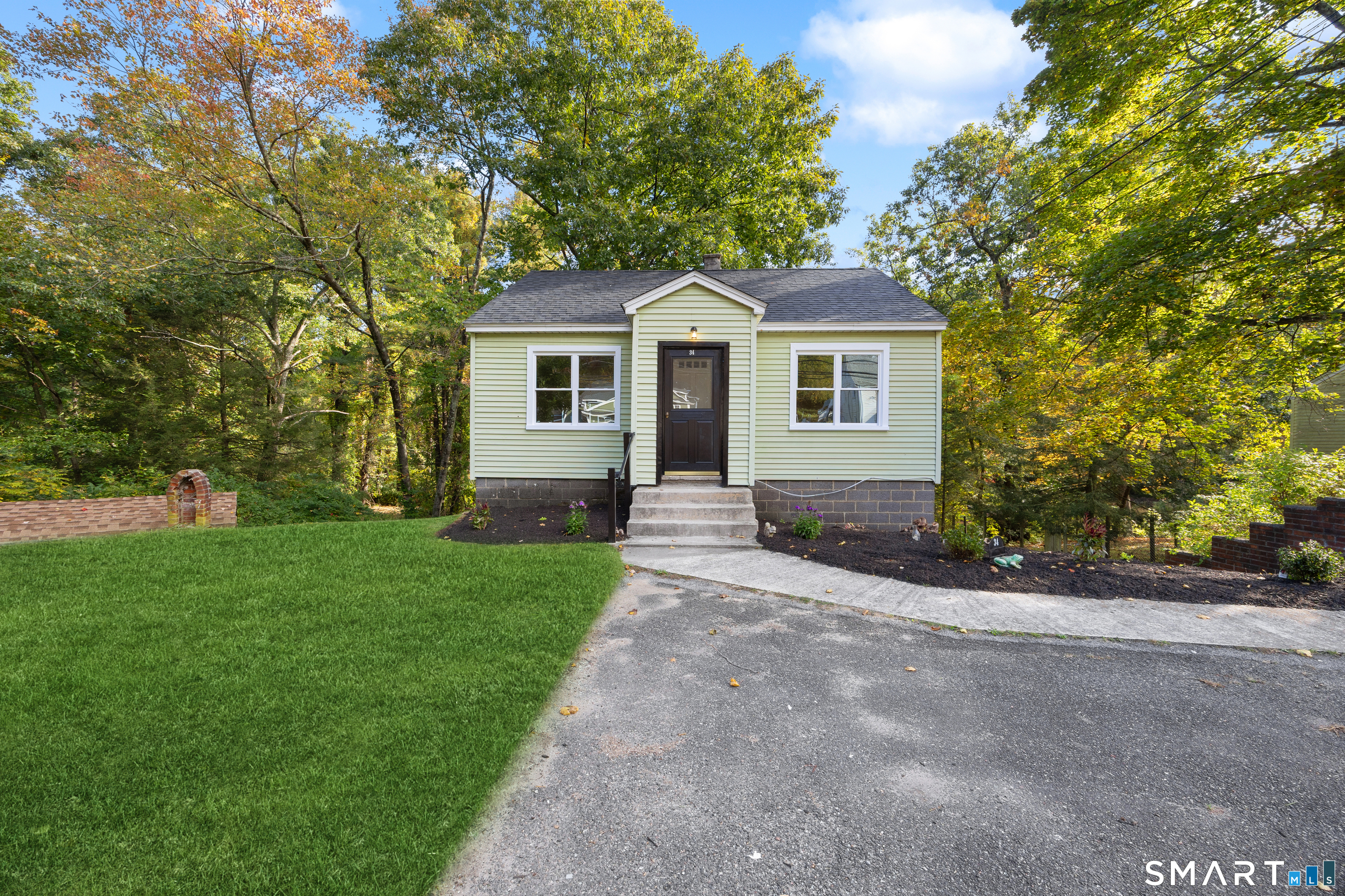 34 Oxford Road Oxford CT 06478