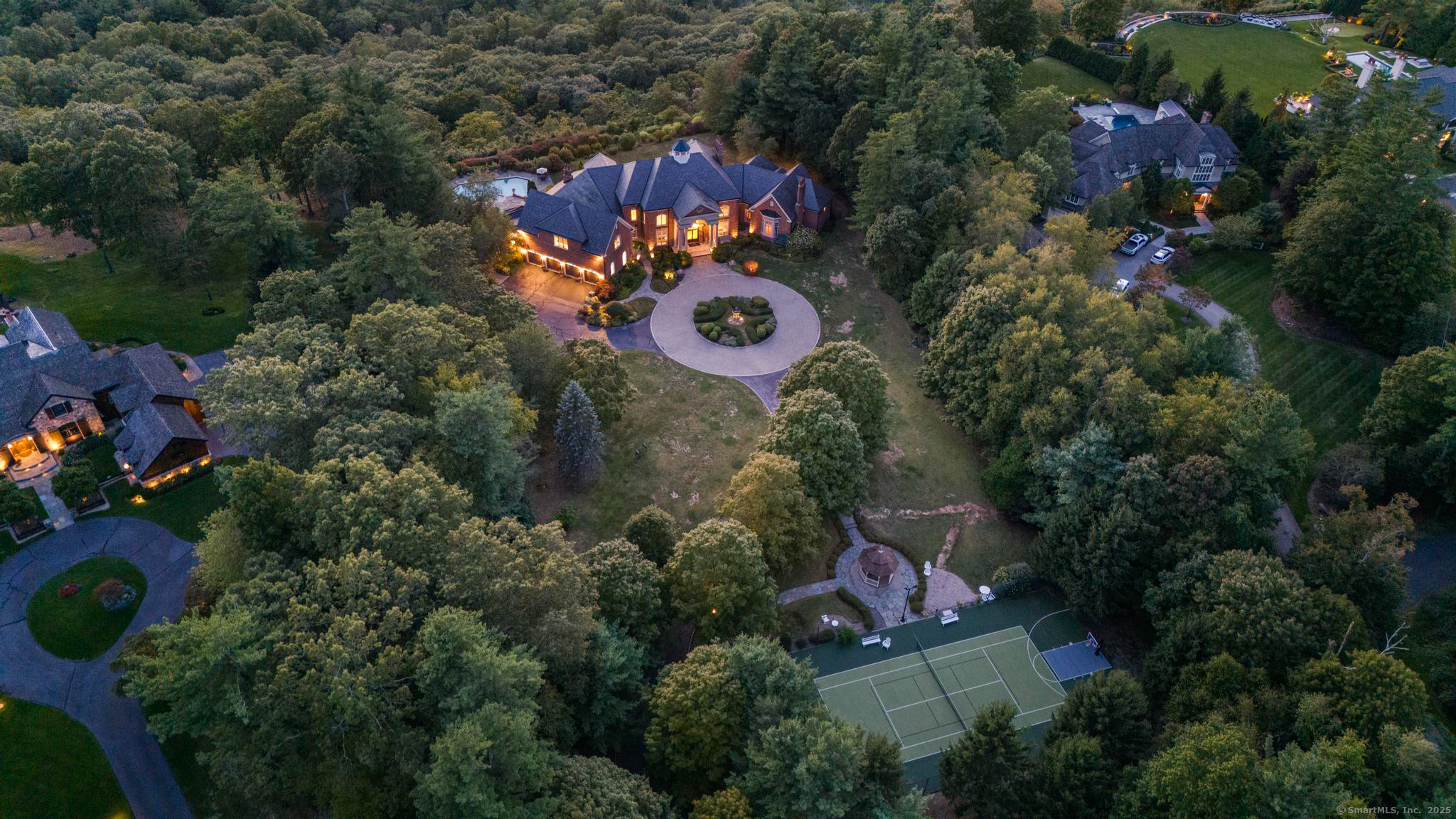 23 Robkins Road Avon CT 06001