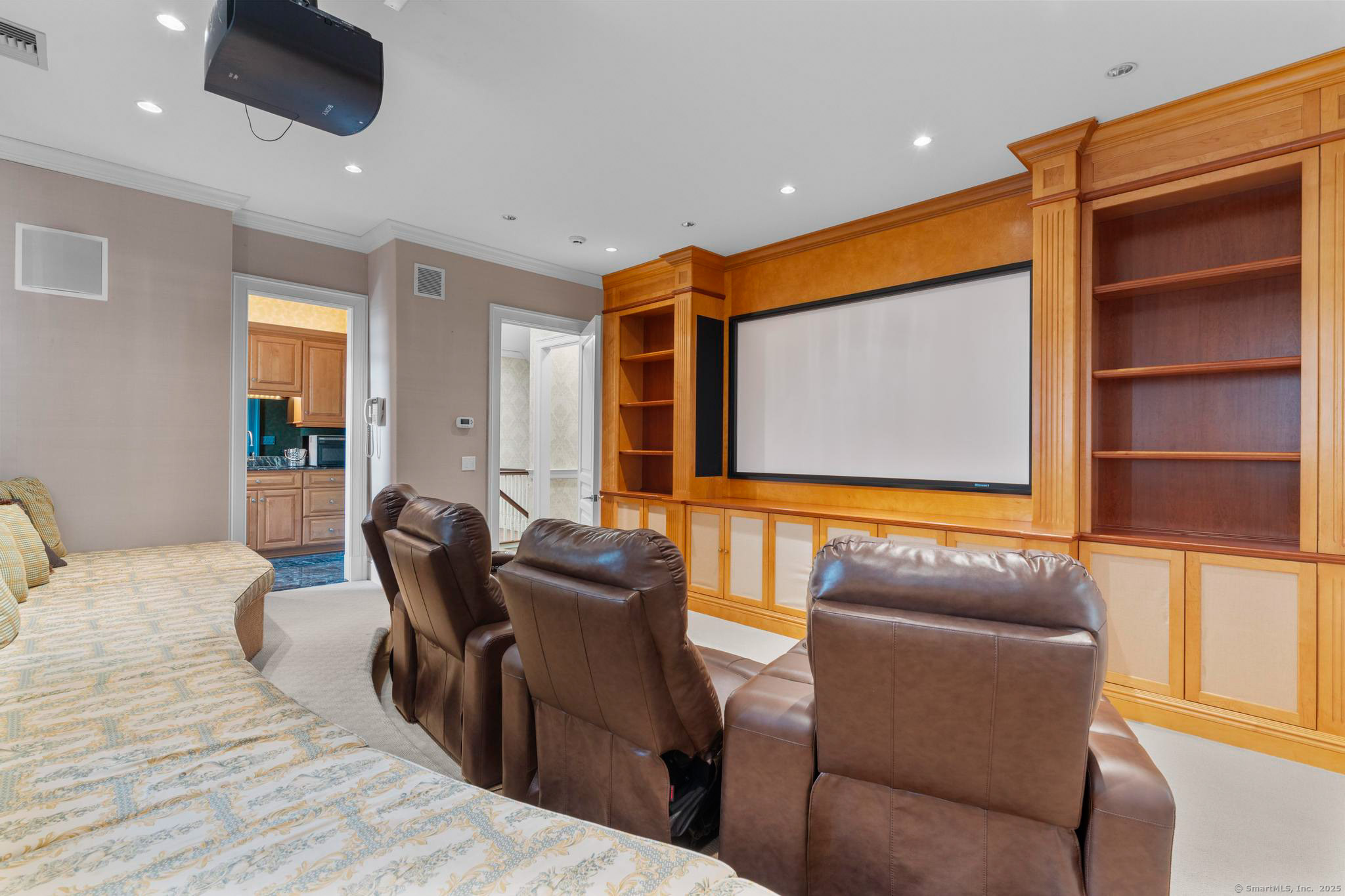 23 Robkins Road Avon CT 06001