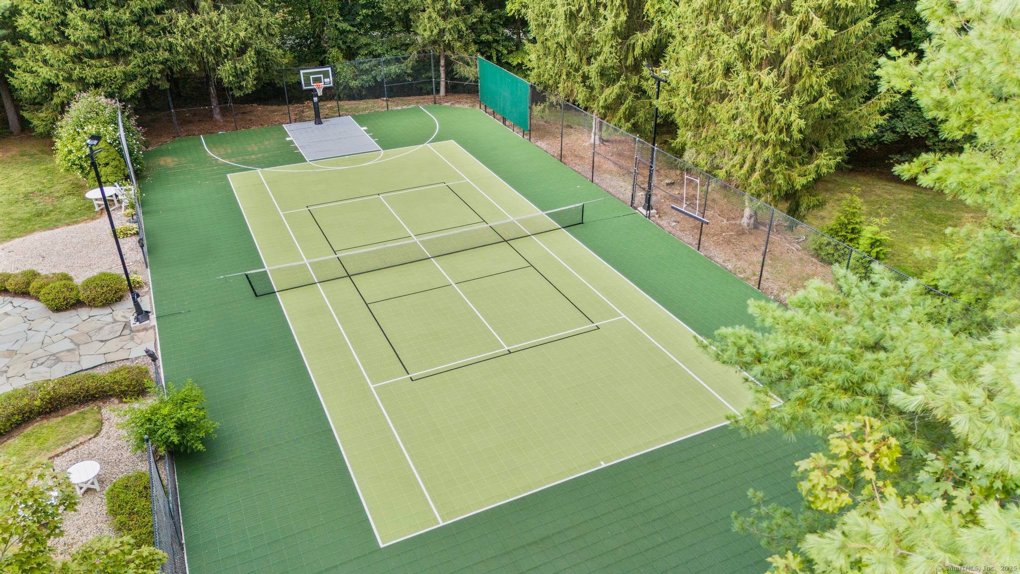 23 Robkins Road Avon CT 06001