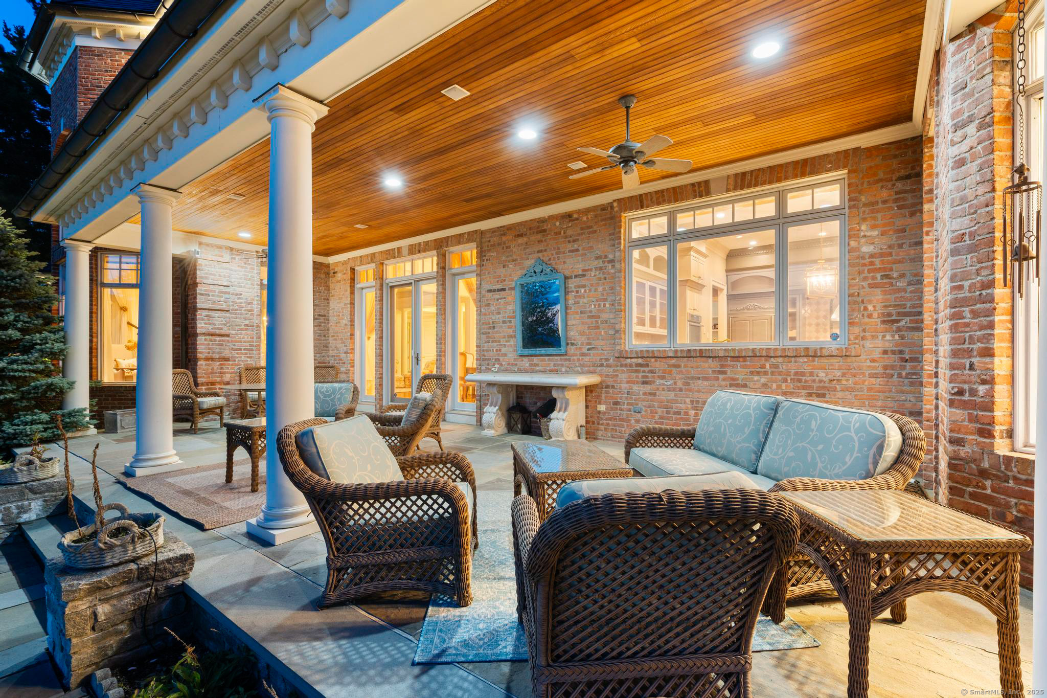 23 Robkins Road Avon CT 06001