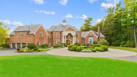 23 Robkins Road Avon CT 06001