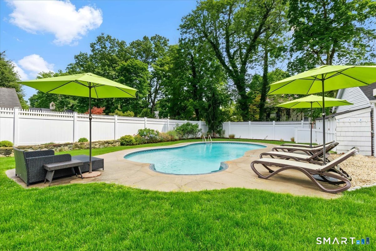 42 Old Stamford Road New Canaan CT 06840