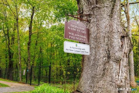 42 Old Stamford Road New Canaan CT 06840