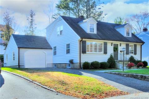 52 Woodside Avenue Fairfield CT 06824