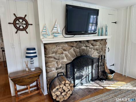 36 Attawan Road East Lyme CT 06357