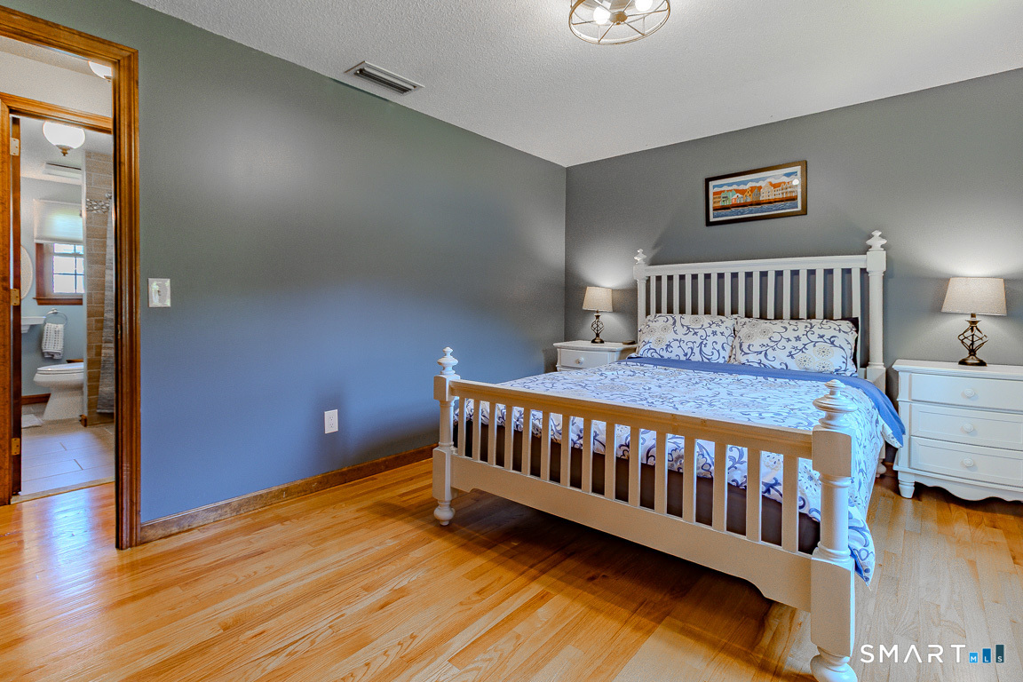 5 Urban Lane Newington CT 06111
