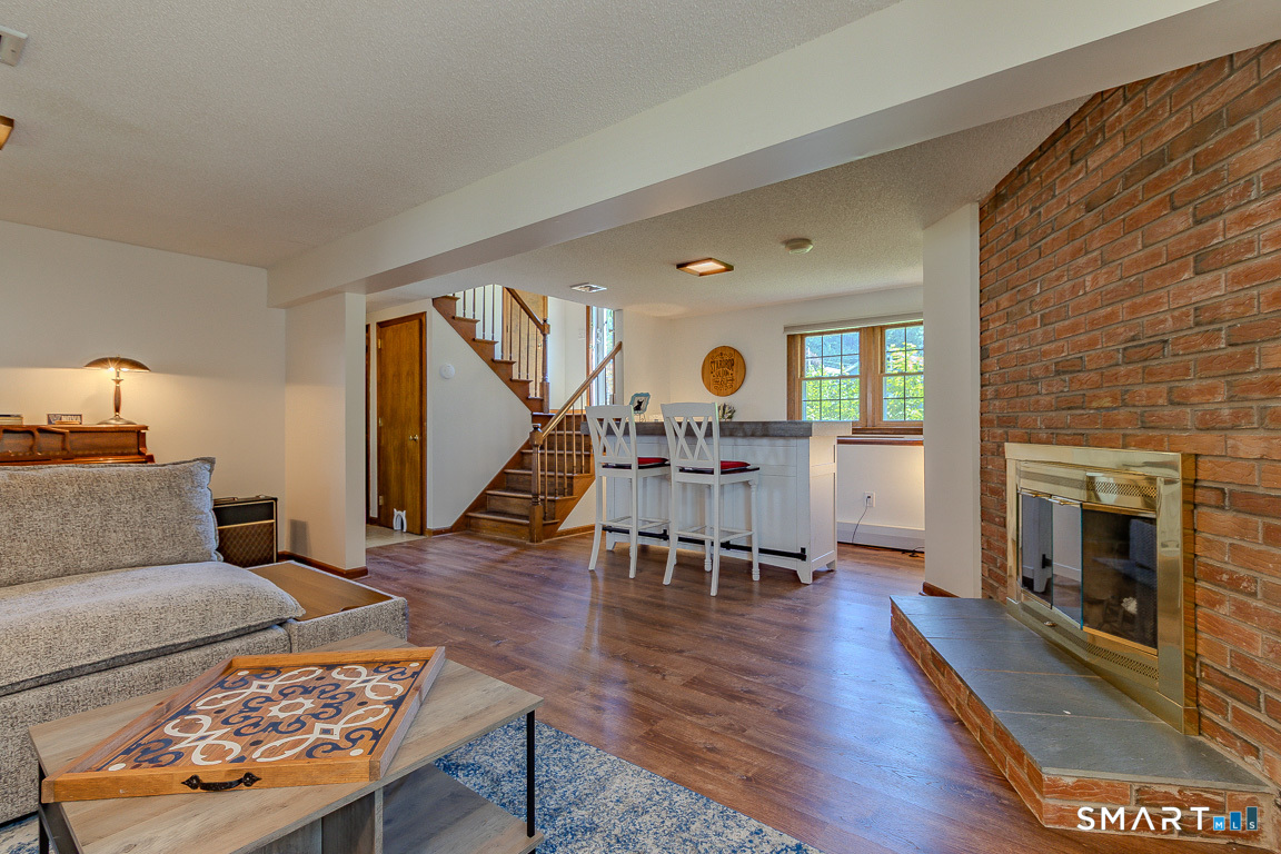 5 Urban Lane Newington CT 06111