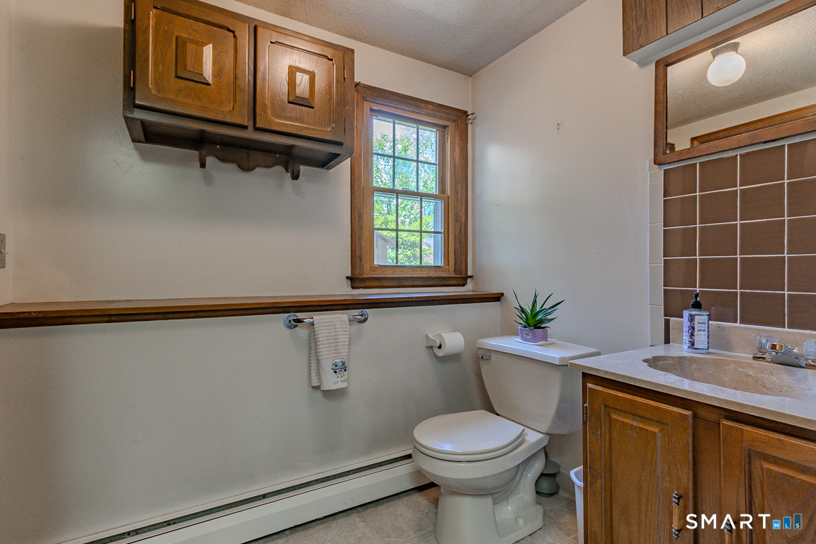 5 Urban Lane Newington CT 06111