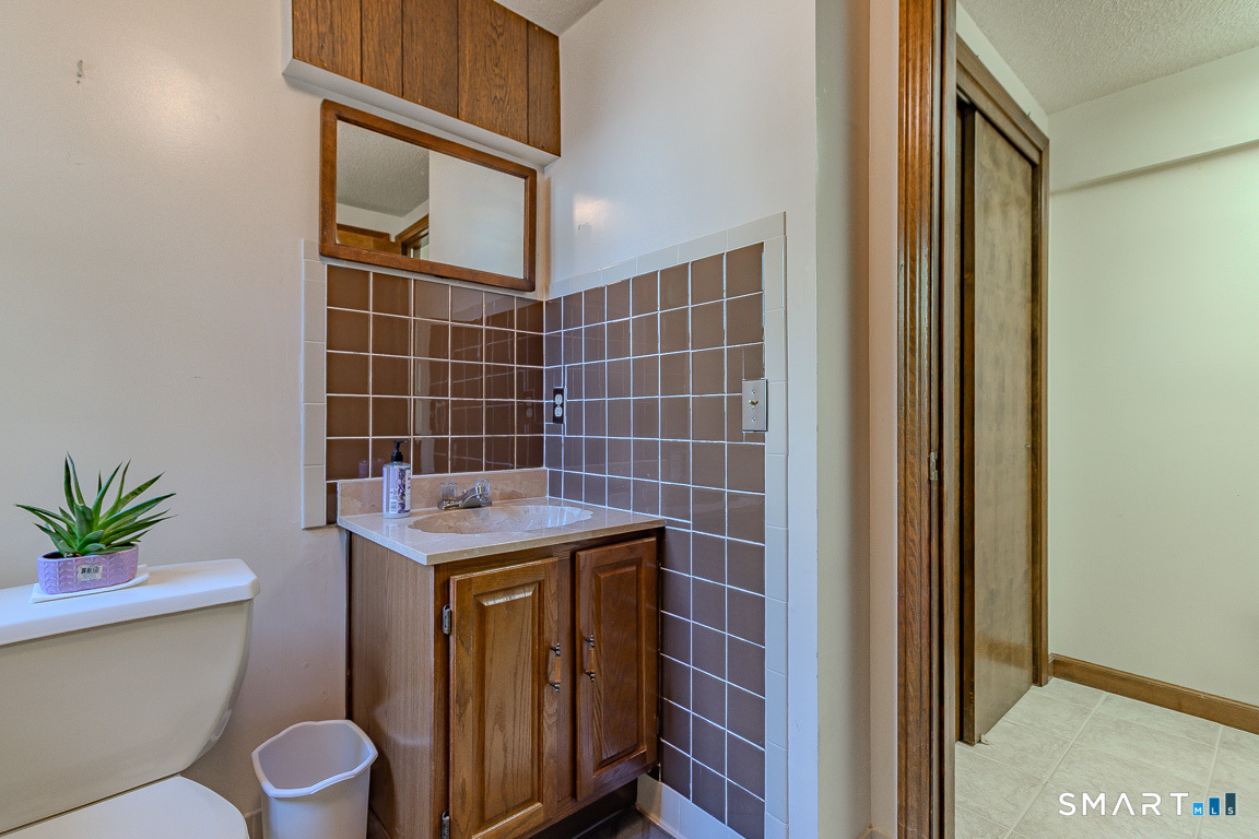 5 Urban Lane Newington CT 06111