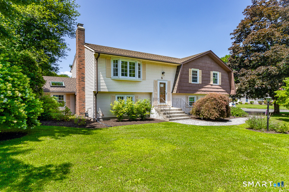 5 Urban Lane Newington CT 06111