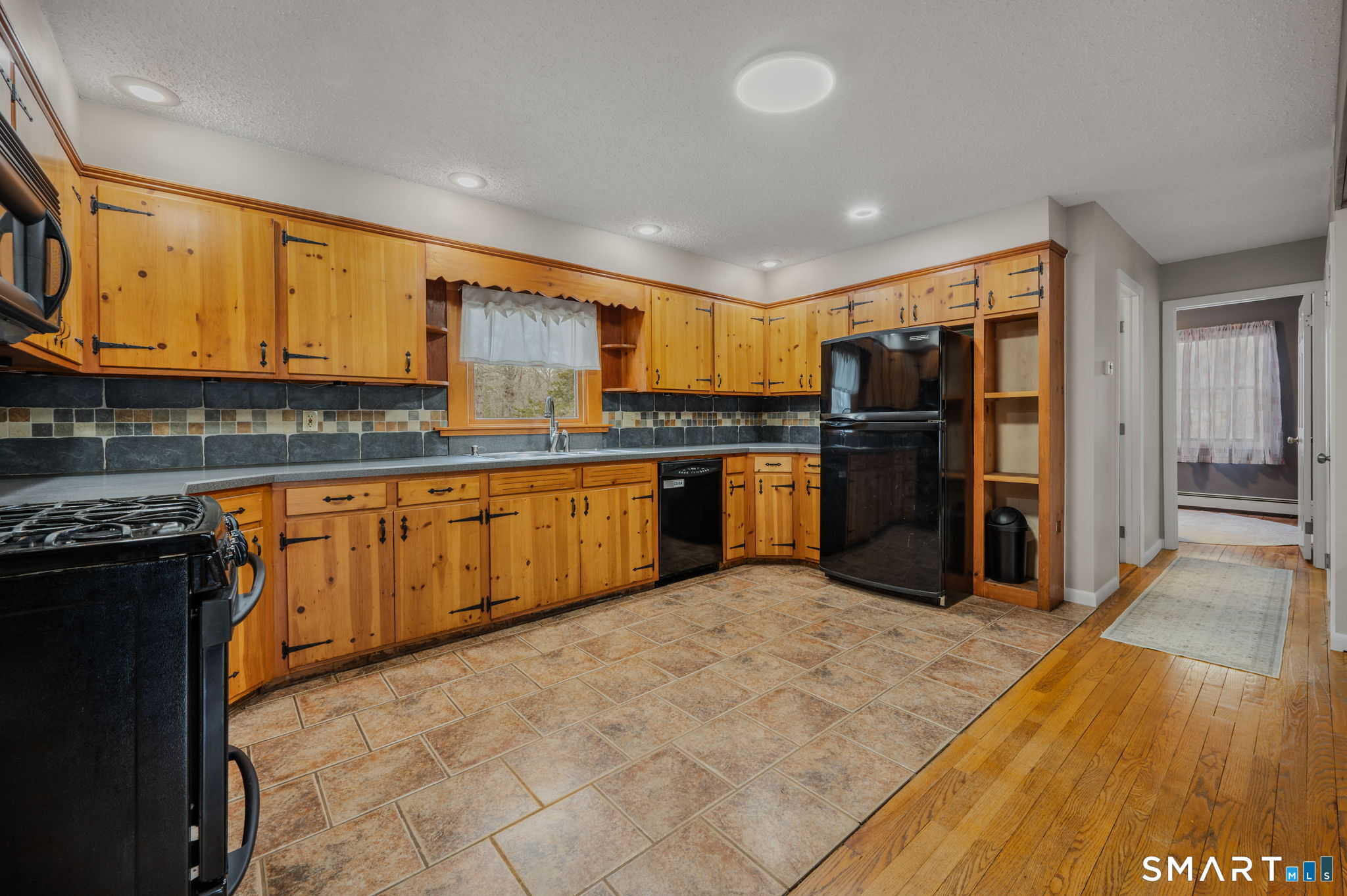 215 Haywardville Road East Haddam CT 06415