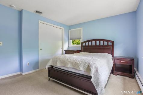2496 Long Hill Road Guilford CT 06437