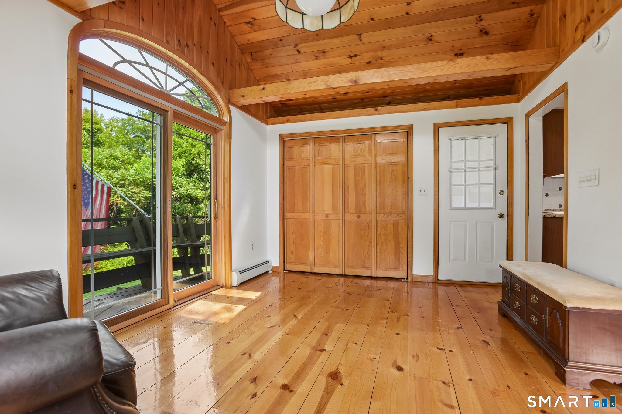 2496 Long Hill Road Guilford CT 06437