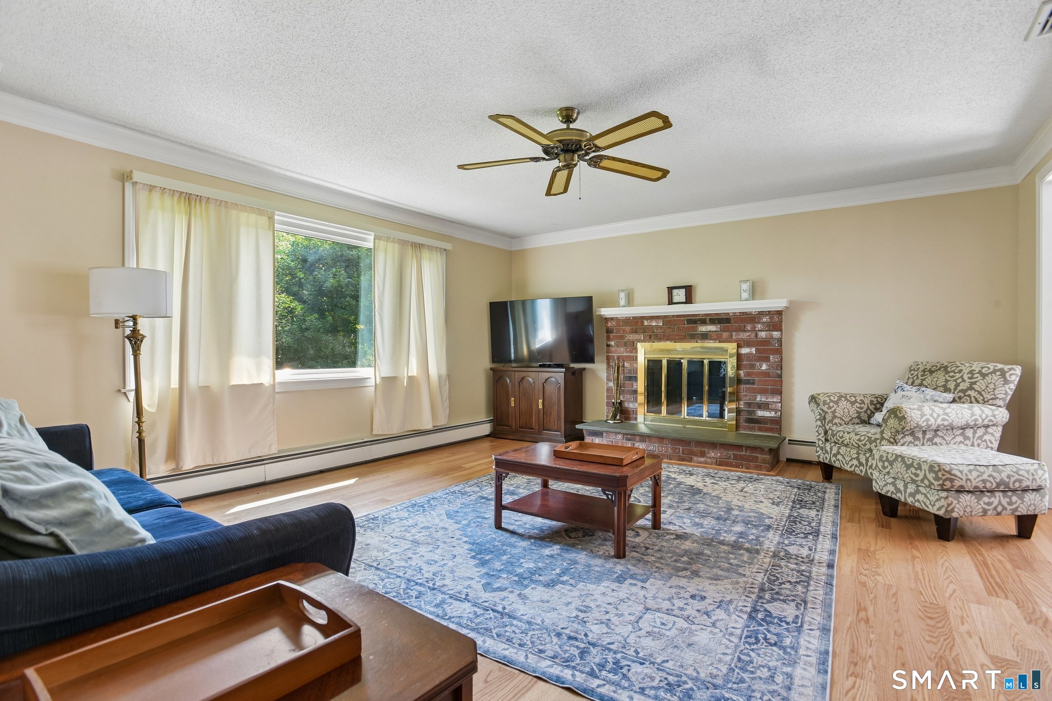 2496 Long Hill Road Guilford CT 06437