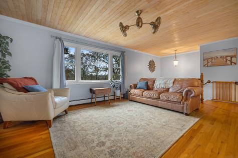 72 Society Road East Lyme CT 06357