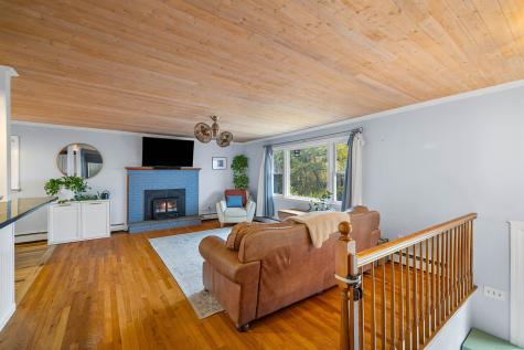 72 Society Road East Lyme CT 06357